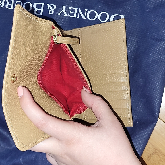 Dooney & Bourke Tan Pebble Grain Wallet - Picture 6 of 6